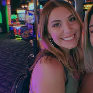 Meet your Posher, Carolyn